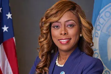 Lacey's Palace Claims Dolton’s Mayor Denied to Renew Its Liquor License for Political Reasons
